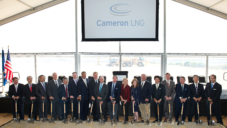 At the groundbreaking ceremony (fifth from the right, Mr. Yasushi Yoshikai, Managing Officer & COO of Energy Business Unit II)
