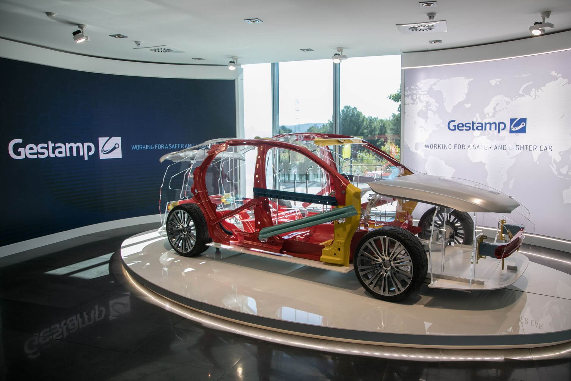 変わりつつある自動車産業に、より付加価値のある「鉄」を