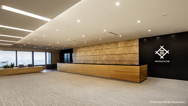 8F Reception / Counter and bench 8F Reception / Counter and bench