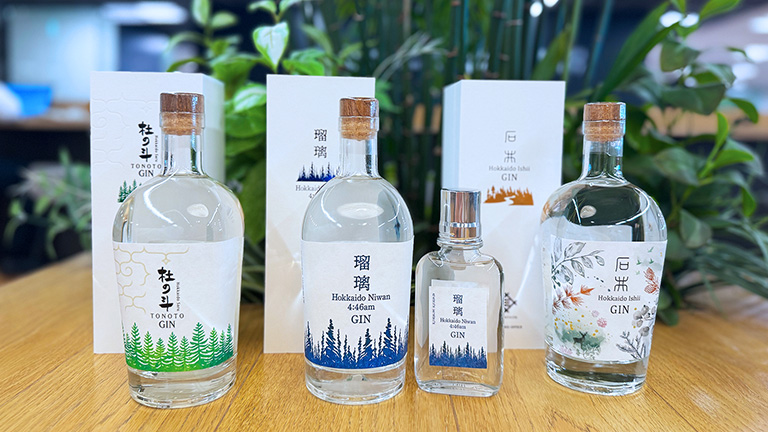 From left: Tonoto (Saru Forest), Ruri (Niwan Forest), Ishii (Ishii Forest)
