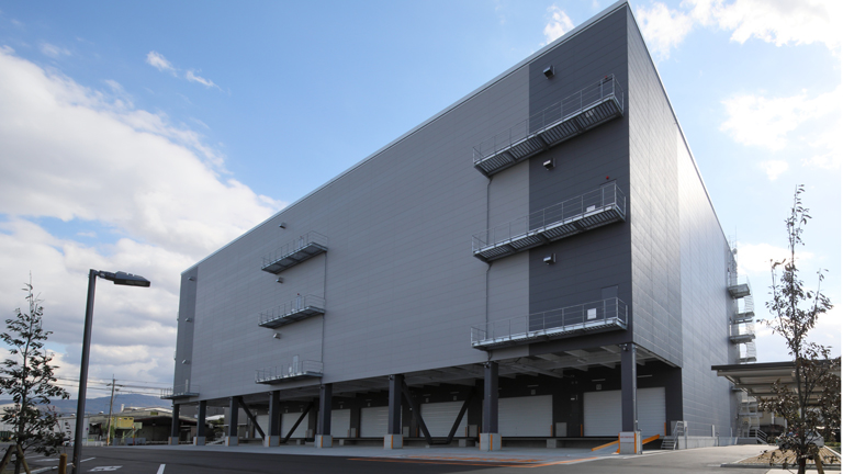The Daitoshi Shinden Nishimachi Logistics Center exterior