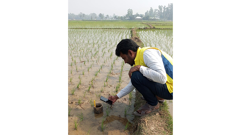 Water level measurement in project site