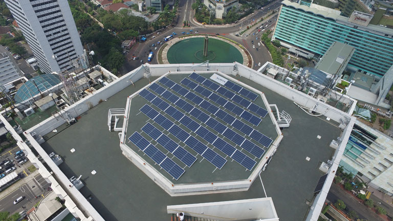 Xurya社が開発・運営するジャカルタ市中心部の屋根置き太陽光サイト